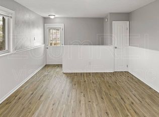 2050 Foggy Bottom Dr, Florissant, MO