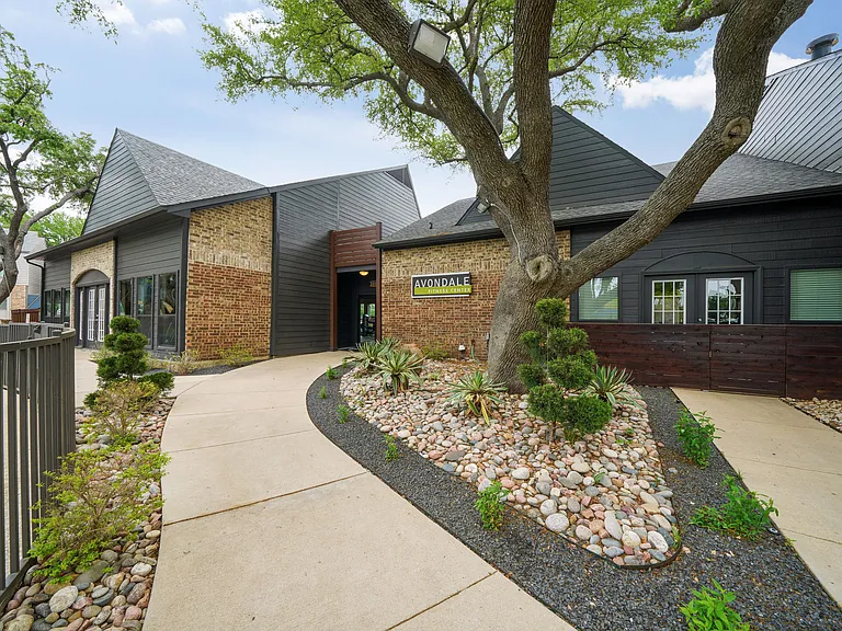 Avondale Parc @ Bellmar — Photo 44