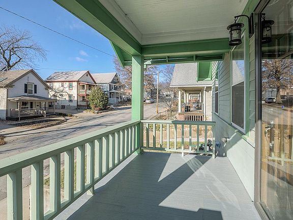 5th image of 4519 Genessee St
