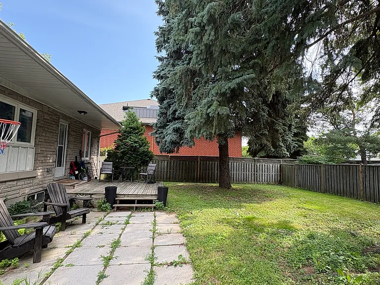 110 Wilson St W #2 — Photo 1