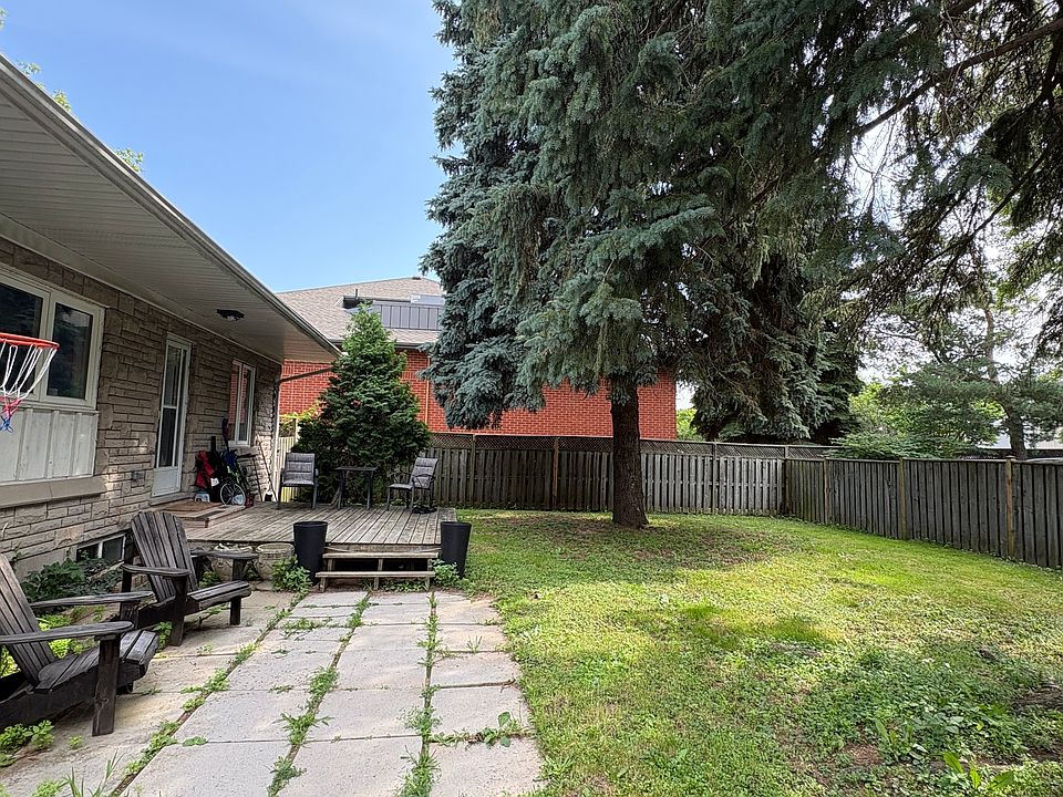 1st image of 110 Wilson St W #2