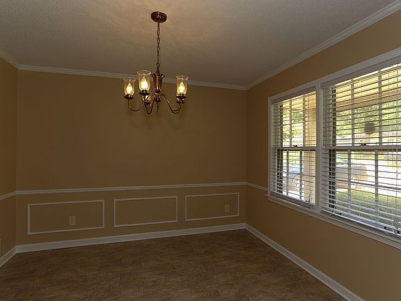 3rd image of 8087 Chesterfield Dr