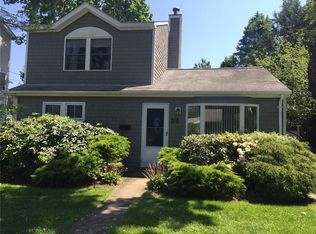 36 Camden Rd, Narragansett, RI 02882