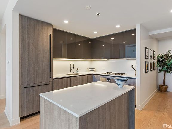 3rd image of 338 Main St #23H