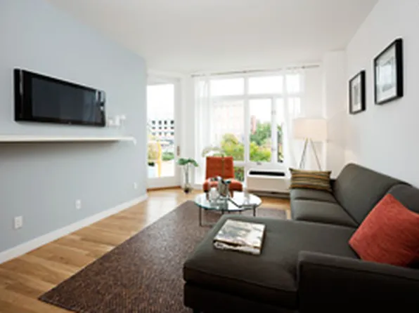 342 East 110th Street image 1 of 6