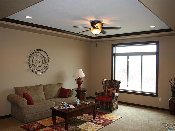 3rd image of 5500 S Sirocco Ave