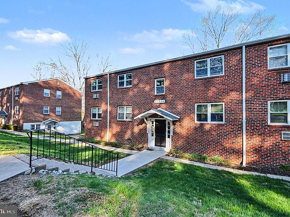 2nd image of 333 Lacey Ave APT A2