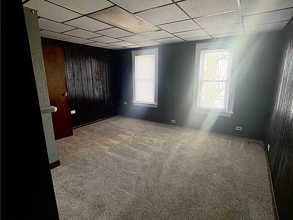 5th image of 602 4th St