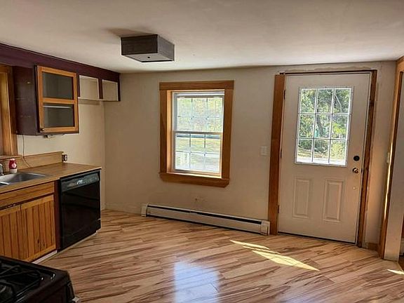 5th image of 13 Ridge Rd S