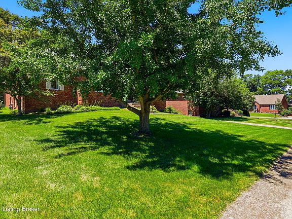 5th image of 329 Comanche Rd