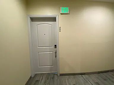 3rd image of 953 N Normandie Ave #205