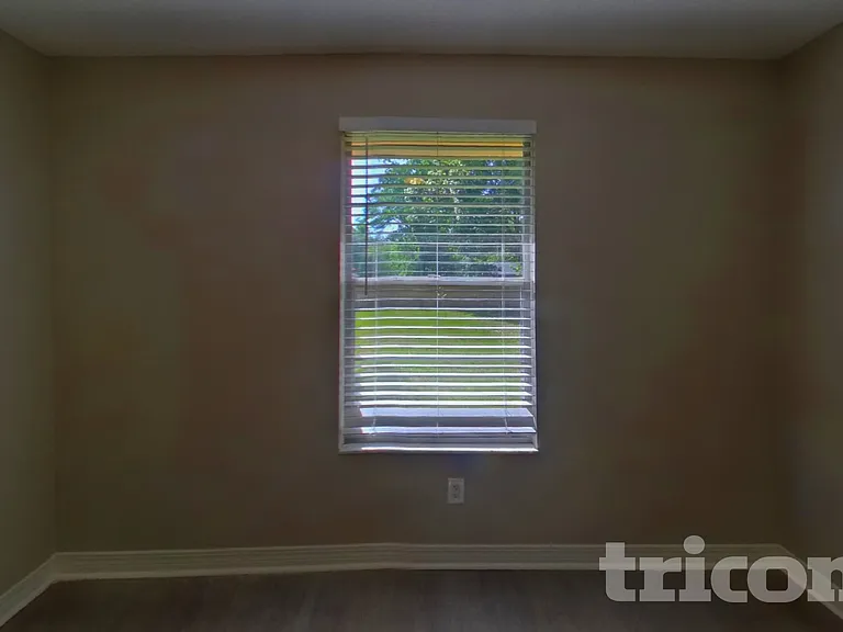1715 Farm Way — Photo 8