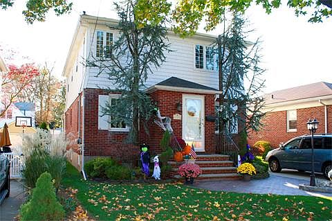 1st image of 92 Lindbergh Ave