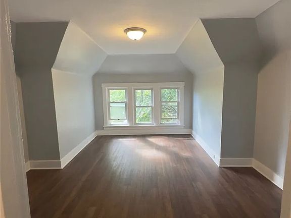 2nd image of 1714 Sumac St #3