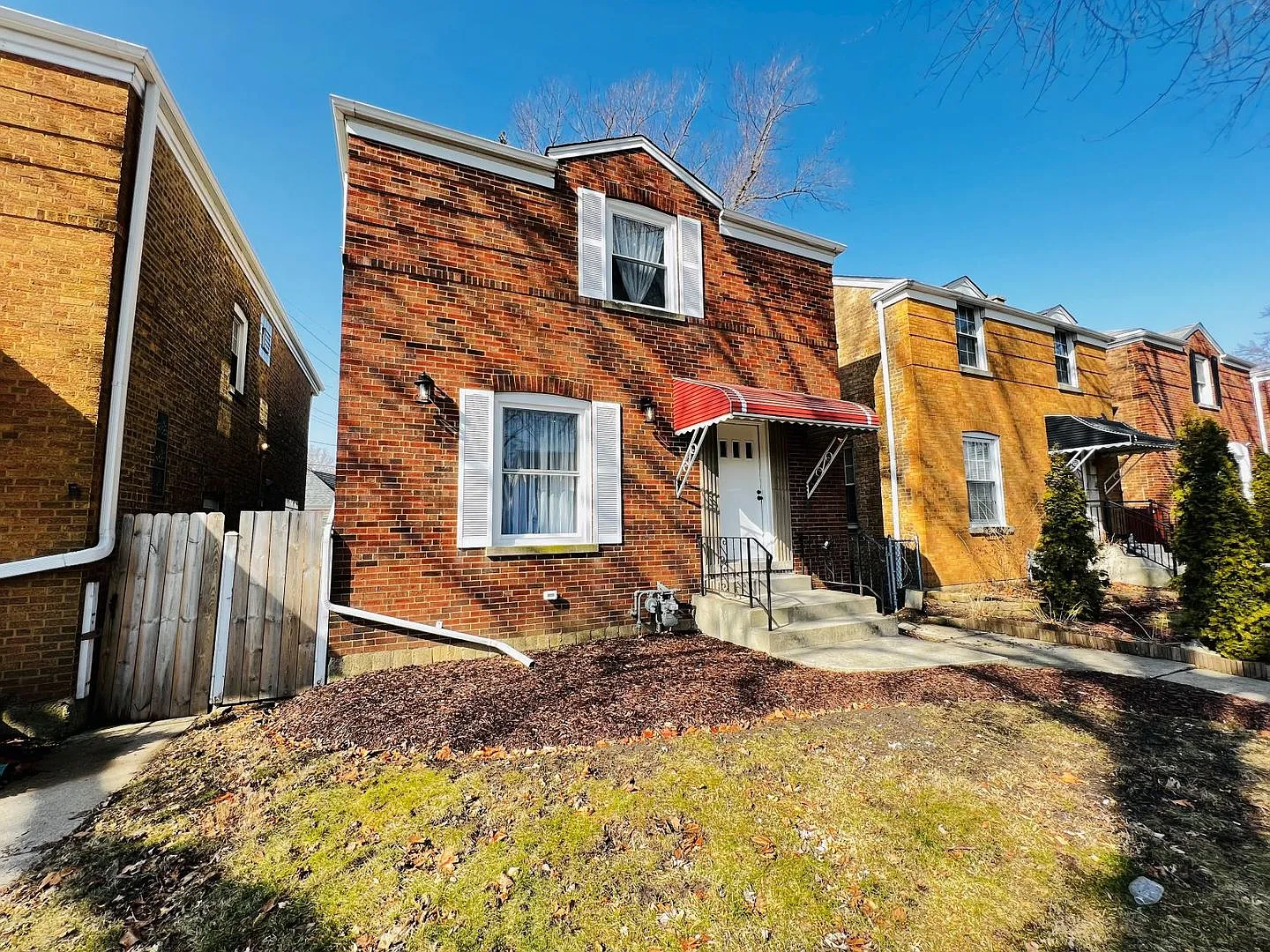 2746 Oak Park Ave photo 1