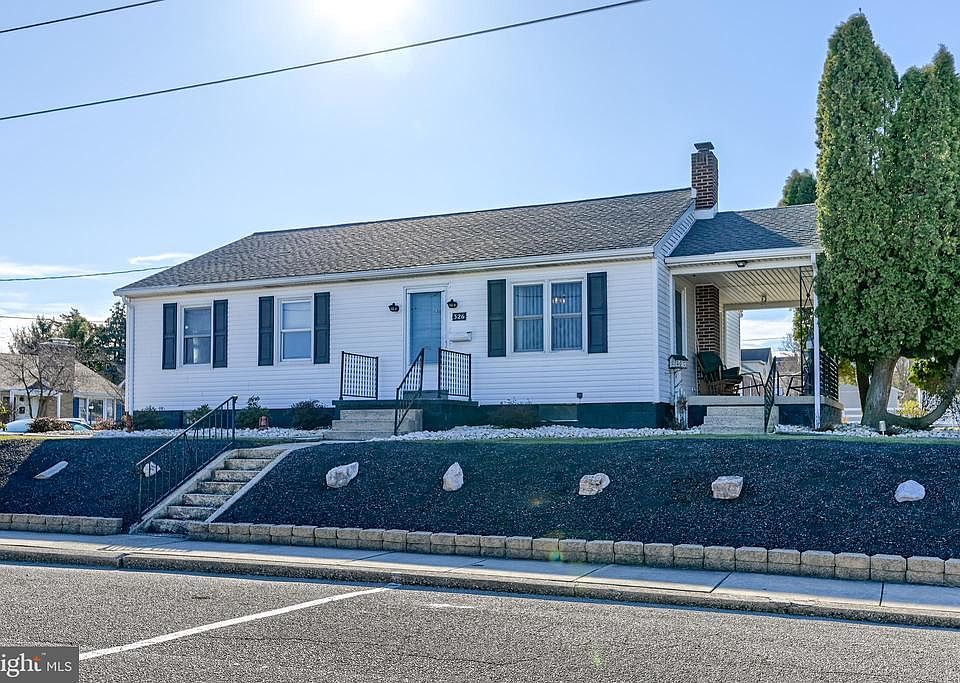 1st image of 326 Fairview Ave