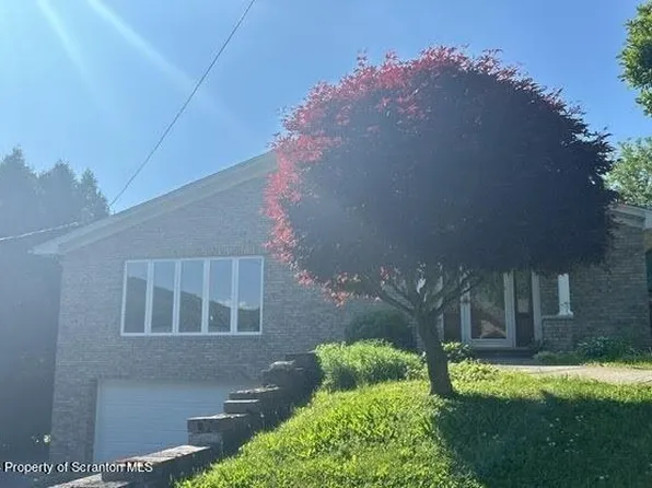 135 Burcher Ave S #L-17, Clarks Summit, PA 18411