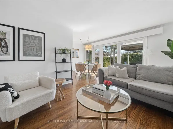 21 Deerfield Rd, Toronto, ON M1K 4W8