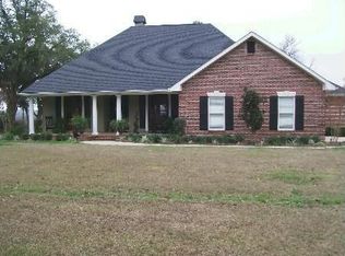 11685 River Estates Cir, Biloxi, MS 39532