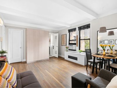 321 E 54th St APT 8D, New York, NY, 10022