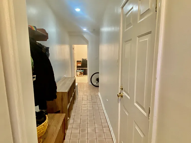 761 S Mole St — Photo 4