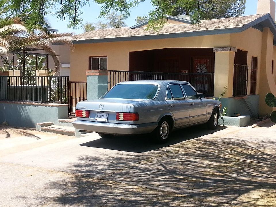 Plenty of Parking with Awesome outdoor spaces