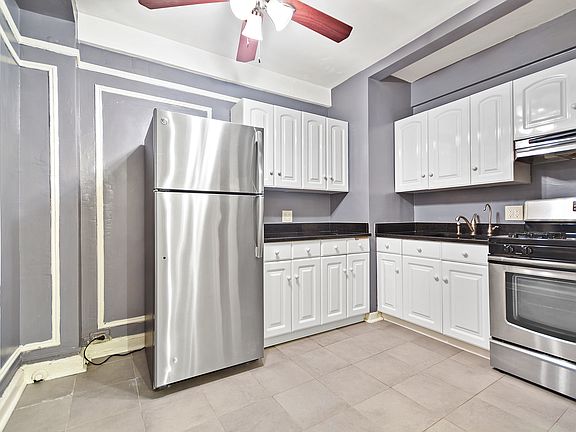 5th image of 155 E 49th St #6GG