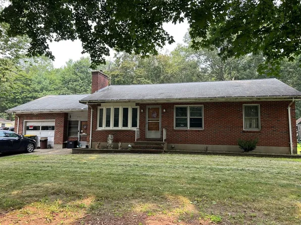324 Pleasant St, Franklin, MA 02038