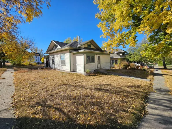 235 Paddock St, Crawford, NE 69339