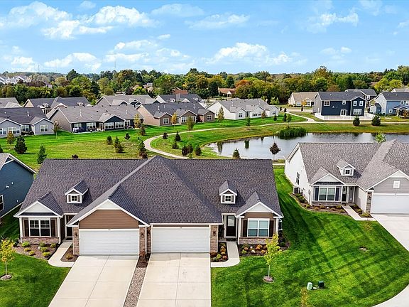 3rd image of 134 Maxim Ct