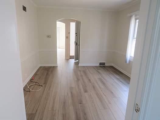 Separate dining room (view facing the entrance and living room)