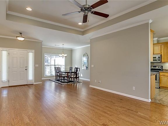 2nd image of 8206 Meadowlake Dr W