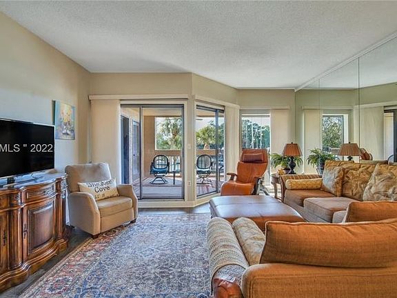 3rd image of 13 Harbourside Ln APT 7138