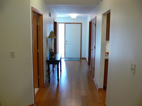 5th image of 15620 Bethany Ct