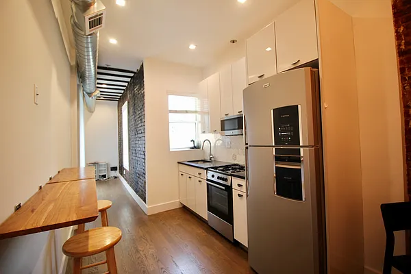 Rented by Hagstrom Management Inc | media 2