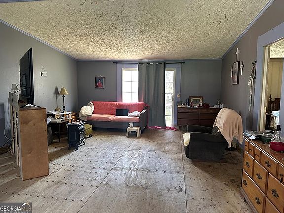 5th image of 686 Victory Cir