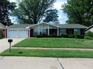 2841 Flamewood Dr, Saint Louis, MO