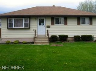 16266 Birchcroft Dr, Brookpark, OH