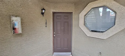 5044 S Rainbow Blvd Photo 1