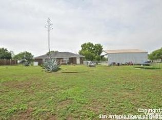 11155 Pearsall Rd, Atascosa, TX 78002