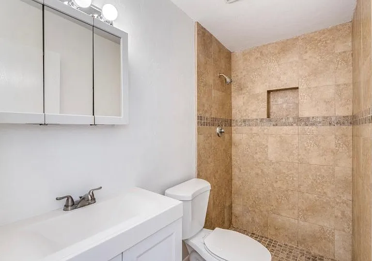 1327 S Wright Rd — Photo 23