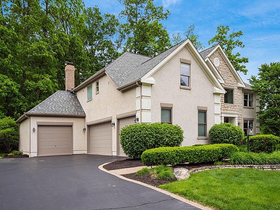 3rd image of 2655 Aikin Cir S