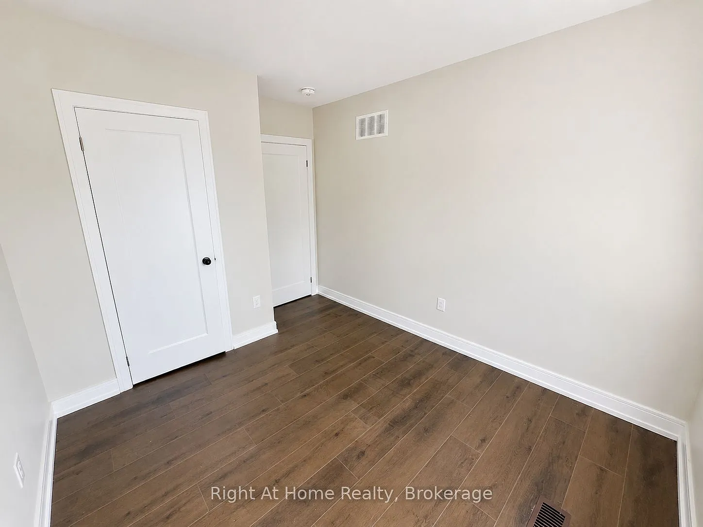 2 bed, $1,800 — Photo 3