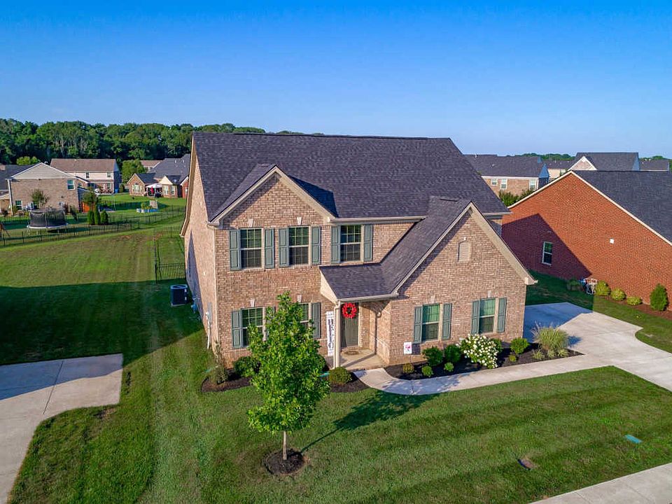 1st image of 1415 Oak Dr