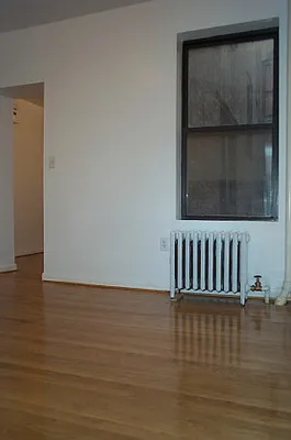 Rented by Tower Brokerage | media 18