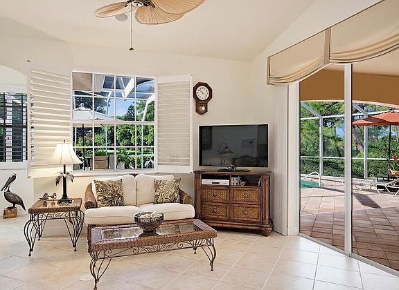4th image of 9985 Treasure Cay Ln