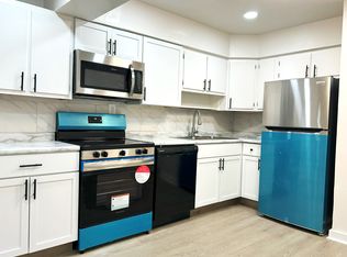 418 N 8th St, Herrin, IL 62948