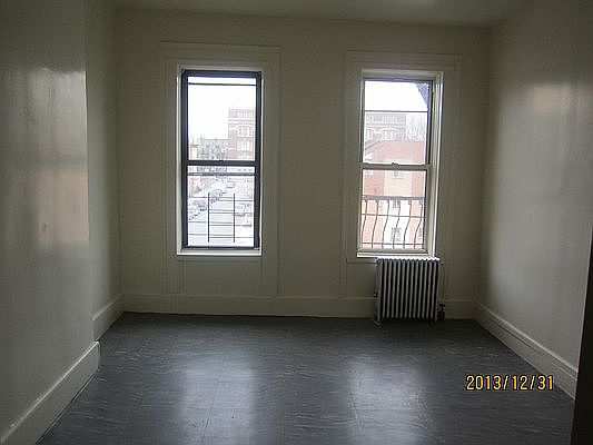 2nd image of 2304 Atlantic Ave APT 4L