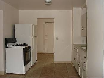 3rd image of 224 Cushing St NW