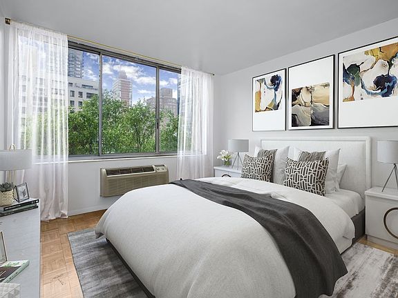 5th image of 353 E 72nd St APT 6A